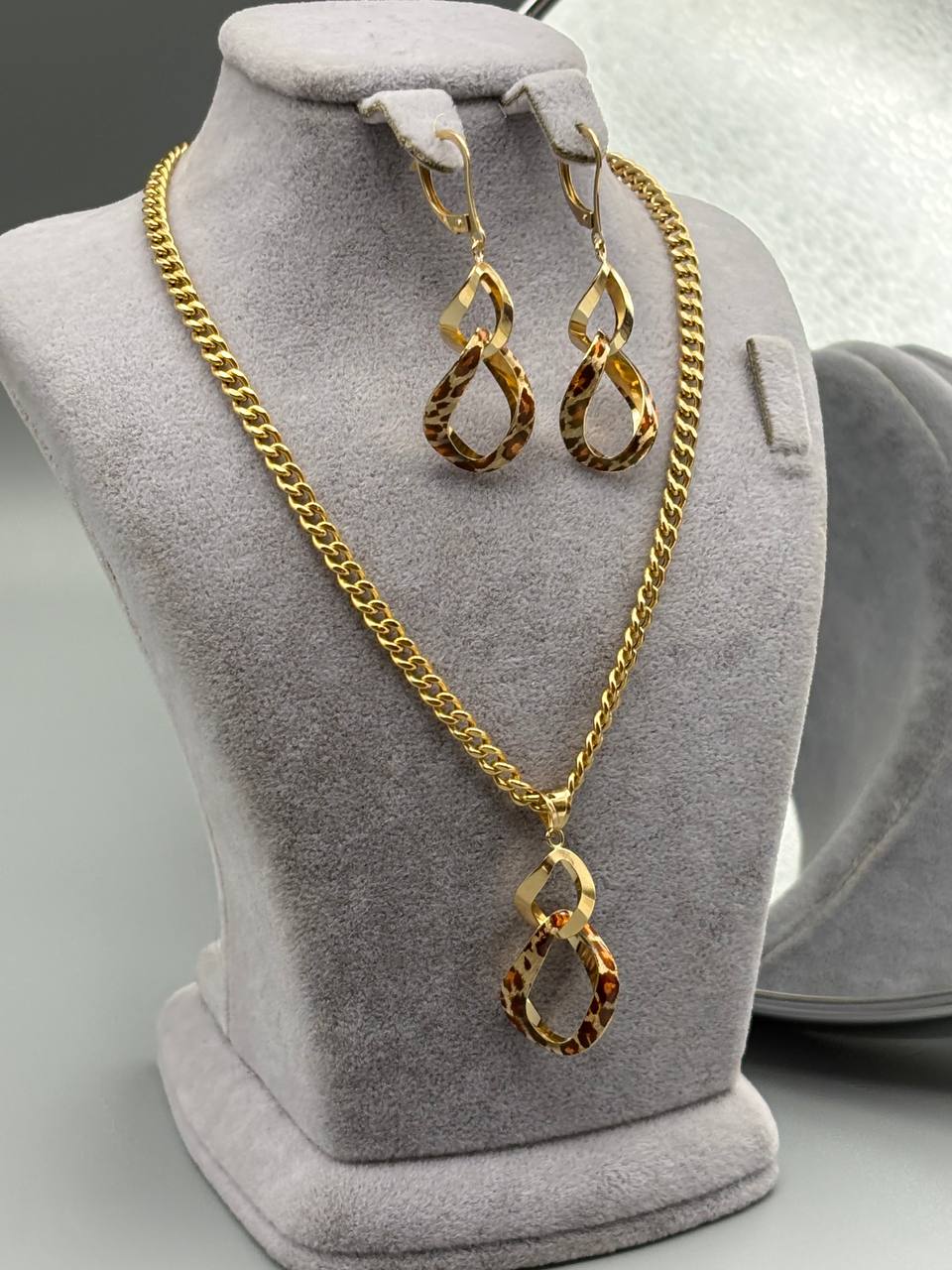 photo_2025-11-01_19-52-22